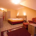 Landgasthof Schwarzes Ross מלון 3*