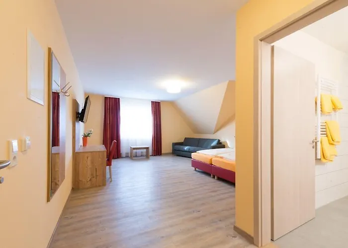 Landgasthof Schwarzes Ross Hotel 3*